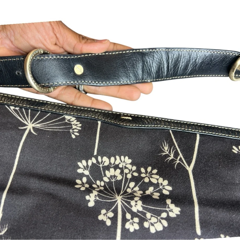 Liz Claiborne Floral Black and White Dandelion Women's Bag, NWOT - Picture 4 of 10